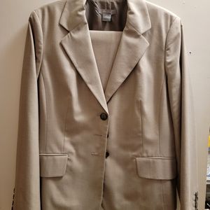 Ann Taylor Suit, size 14